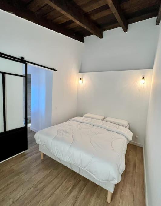 Maison Chaleureuse En Plein Coeur Du Centre Ville Saint-Florent  Kültér fotó